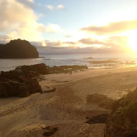 - Pedras Pretas House *